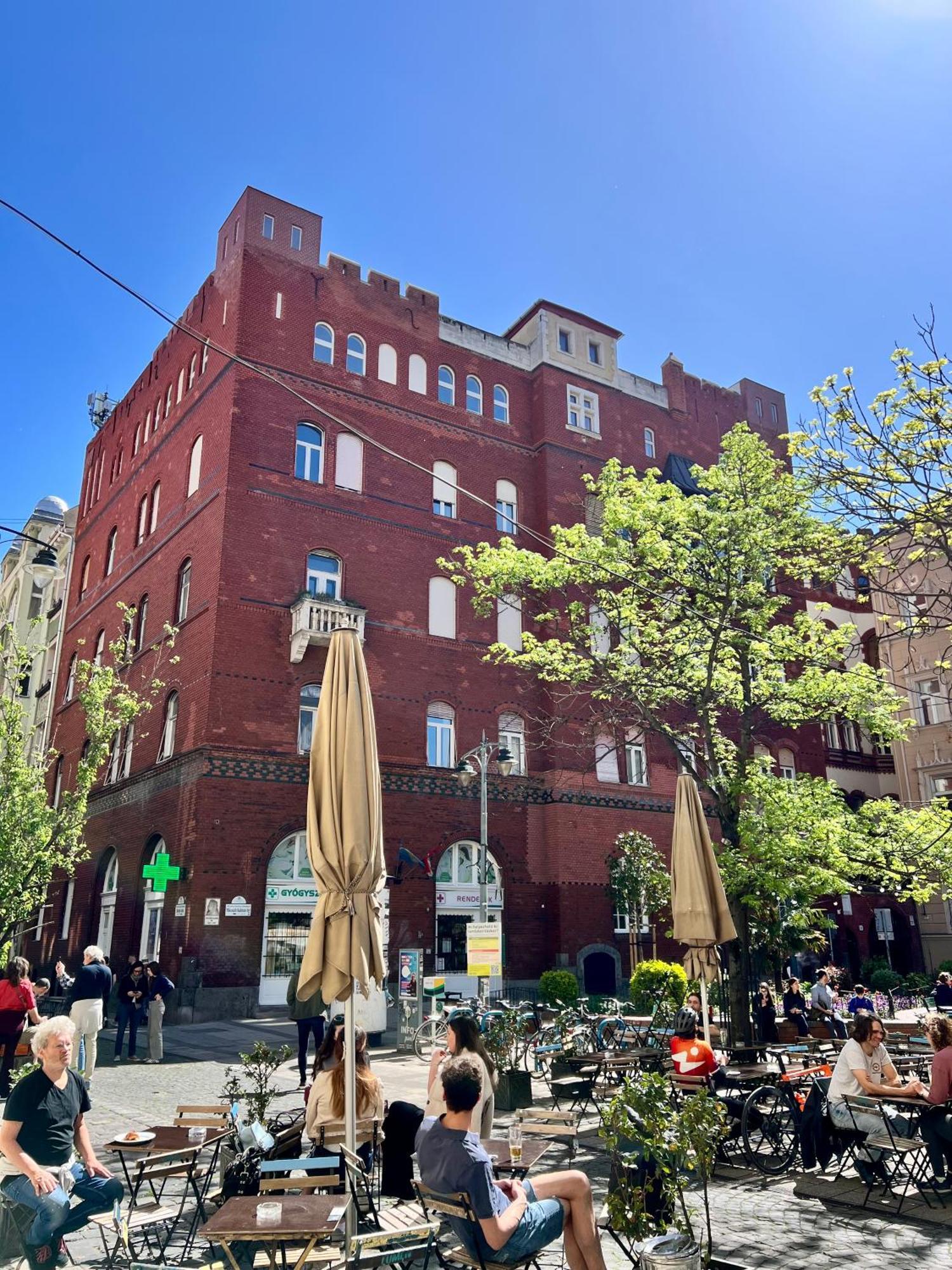 Cedar Inn Budapest - Palace District Exterior foto